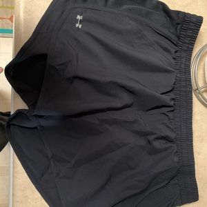 Women’s Black Shorts w/ Pockets